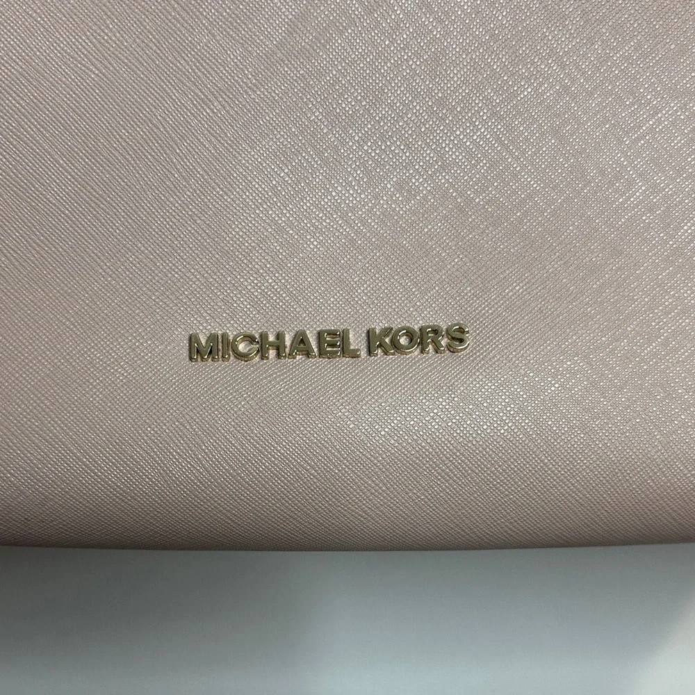 Michael Kors Beige Shoulder Bag - Picture 2 of 3